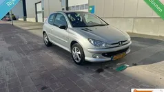 Gebruikt 2004 Peugeot 206 Quiksilver Hatchback | € 1.650 (Eerlijke prijs)