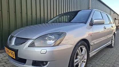 Grijs Occasion 2005 Mitsubishi Lancer Stationwagen | € 2.050 (Eerlijke prijs)