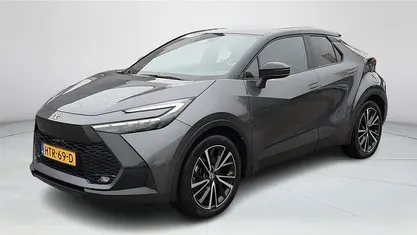 Occasion 2025 Toyota C-HR Executive SUV | € 39.900 (Goede deal)