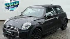 Zwart Gebruikt 2021 Mini Cooper Business Hatchback | € 18.140 (Eerlijke prijs)