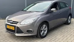 Bruin Gebruikt 2014 Ford Focus Hatchback | € 7.950 (Eerlijke prijs)