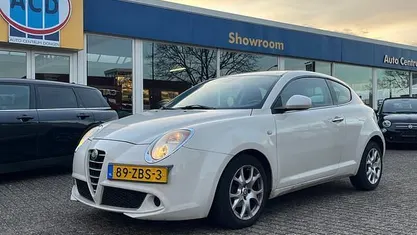 Occasion 2012 Alfa Romeo MiTo Distinctive Hatchback | € 1.999 (Super prijs)