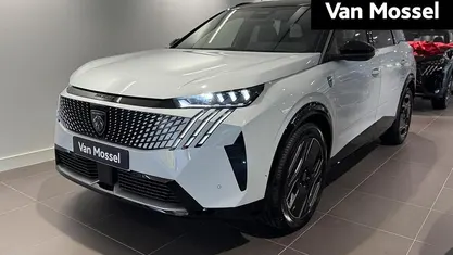 Wit Nieuw 2025 Peugeot e-5008 Dual Motor SUV | € 62.940 (Goede deal)