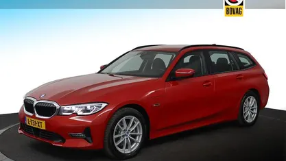Gebruikt 2021 BMW 320e Stationwagen | € 25.899 (Goede deal)