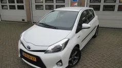 Wit Gebruikt 2013 Toyota Yaris Hatchback | € 10.750 (Eerlijke prijs)