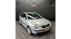 Grijs Gebruikt 2003 VW Polo Hatchback | € 1.750 (Eerlijke prijs)