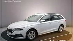 Gebruikt 2024 Skoda Octavia Business Line Stationwagen | € 28.500 (Eerlijke prijs)