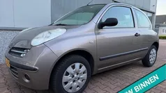 Bruin Gebruikt 2006 Nissan Micra Visia Hatchback | € 3.499 (Eerlijke prijs)