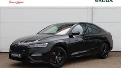 Zwart Gebruikt 2022 Skoda Octavia RS Hatchback | € 29.950 (Goede deal)