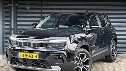 Zwart Nieuw 2025 Jeep Avenger Summit SUV | € 35.885 (Eerlijke prijs)