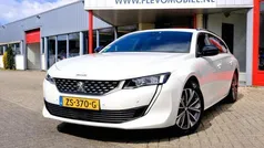 Wit, metallic lak Gebruikt 2019 Peugeot 508 GT-line Stationwagen | € 14.950 (Eerlijke prijs)