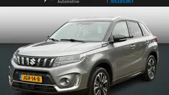 Grijs Gebruikt 2021 Suzuki Vitara Style SUV | € 22.925 (Eerlijke prijs)