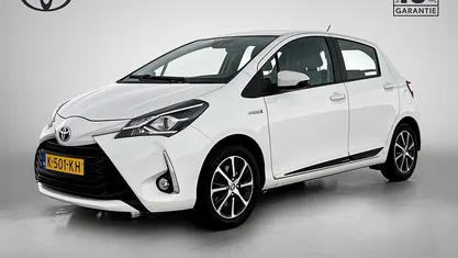 Occasion 2021 Toyota Yaris Hybrid Design Hatchback | € 14.945 (Super prijs)