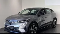 Grijs Gebruikt 2023 Renault Mégane Evolution Hatchback | € 28.995 (Eerlijke prijs)