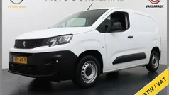 Gebruikt 2022 Peugeot Partner Premium MPV | € 8.795 (Goede deal)
