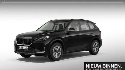 Saphirschwarz metallic (zwart metallic) Occasion 2024 BMW X1 Comfort Edition SUV | € 38.900 (Goede deal)