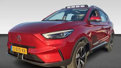 Occasion MG ZS Luxury 114 kW (156 PK) 2023 Rood SUV