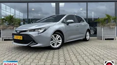 Grijs Gebruikt 2020 Toyota Corolla Active Hatchback | € 17.450 (Eerlijke prijs)