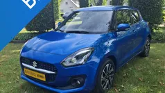 , metallic lak Gebruikt 2023 Suzuki Swift Comfort Hatchback | € 17.900 (Eerlijke prijs)