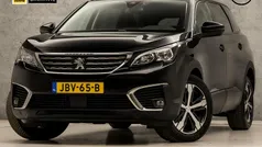 Zwart, metallic lak Gebruikt 2020 Peugeot 5008 Sport MPV | € 18.445 (Goede deal)