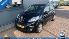 Zwart Gebruikt 2013 Peugeot 107 Active Hatchback | € 3.950 (Eerlijke prijs)