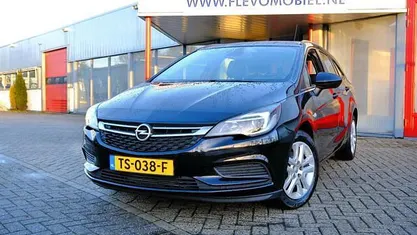 Occasion 2018 Opel Astra Edition Stationwagen | € 9.950 (Goede deal)