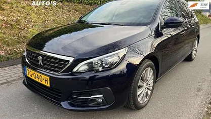 Occasion 2018 Peugeot 308 SW Premium Stationwagen | € 12.950 (Eerlijke prijs)