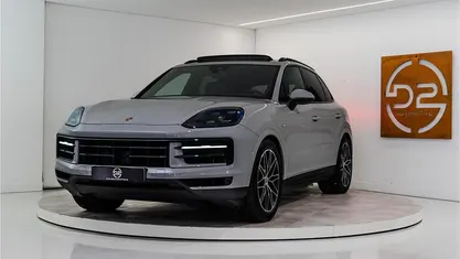 Grijs Gebruikt 2024 Porsche Cayenne SUV | € 104.980 (Super prijs)