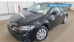 Zwart Gebruikt 2022 VW Polo Life Hatchback | € 23.849 (Eerlijke prijs)