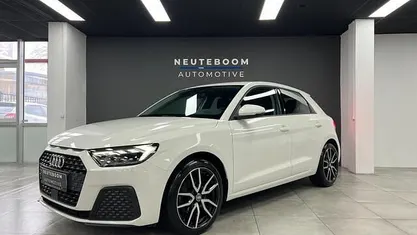 Occasion 2020 Audi A1 Sportback Comfort Hatchback | € 18.499 (Goede deal)