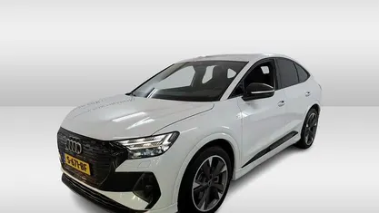 Wit Gebruikt 2022 Audi Q4 Sportback e-tron Design SUV | € 35.950 (Goede deal)