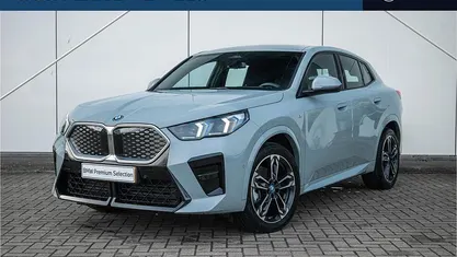 Grijs Gebruikt 2025 BMW iX2 Executive SUV | € 44.950 (Eerlijke prijs)