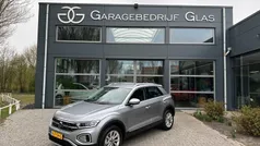 Grijs Gebruikt 2024 VW T-Roc Style SUV | € 34.950 (Eerlijke prijs)