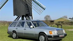 Zilver Gebruikt 1991 Mercedes E200 Stationwagen | € 37.950
