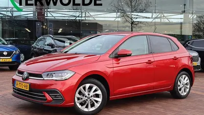 Occasion VW Polo Style 95 PK (69 kW) 2022 Rood Hatchback