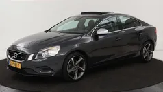 Grijs Gebruikt 2012 Volvo S60 R-Design Sedan | € 9.900 (Goede deal)