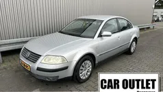 Grijs Gebruikt 2002 VW Passat Comfortline Sedan | € 1.650 (Eerlijke prijs)