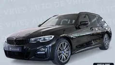 Zwart Gebruikt 2022 BMW 330 Executive Stationwagen | € 30.850 (Goede deal)