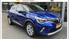 Blue extreme / noir nacre (blauw metallic) Gebruikt 2020 Renault Captur Intens SUV | € 18.950 (Eerlijke prijs)