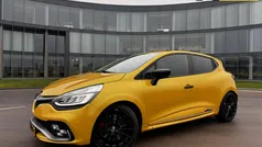 Geel Gebruikt 2017 Renault Clio IV Trophy Hatchback | € 17.880 (Eerlijke prijs)
