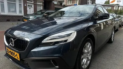 Gebruikt 2019 Volvo V40 Hatchback | € 18.450 (Goede deal)