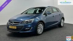 Blauw Gebruikt 2014 Opel Astra Sport Hatchback | € 8.000 (Eerlijke prijs)