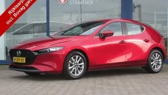 Rood, metallic lak Gebruikt 2020 Mazda 3 Hatchback | € 20.950 (Eerlijke prijs)