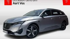 Grijs, metallic lak Gebruikt 2024 Peugeot 308 GT Stationwagen | € 27.495 (Super prijs)