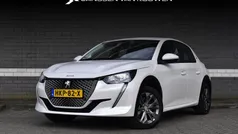 Wit Gebruikt 2022 Peugeot e-208 Active Hatchback | € 18.495 (Goede deal)