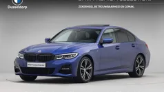 Blauw Gebruikt 2022 BMW 318 Executive Sedan | € 36.250 (Eerlijke prijs)