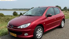 Gebruikt 2007 Peugeot 206 Forever Hatchback | € 2.545 (Eerlijke prijs)