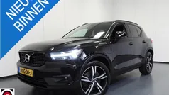 Zwart Gebruikt 2021 Volvo XC40 R-Design SUV | € 29.840 (Eerlijke prijs)