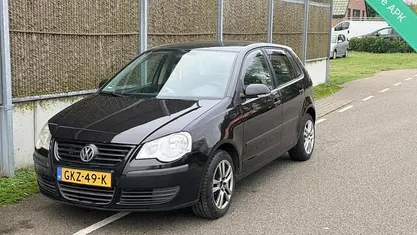 Zwart Gebruikt 2005 VW Polo Comfortline Hatchback | € 2.399 (Eerlijke prijs)