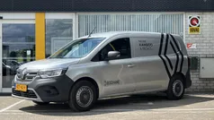 Zilver Gebruikt 2023 Renault Kangoo MPV | € 23.107 (Eerlijke prijs)